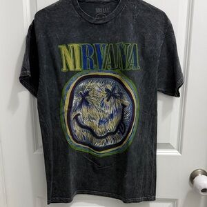 NIRVANA Smiley Face Rock Band Tee Distressed T-Shirt Size M